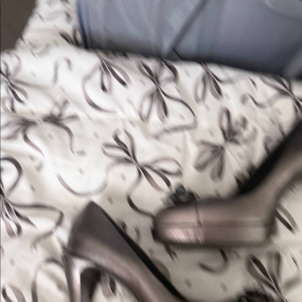 CHANEL Metallic Camellia Platform Pumps - Gunmetal - Picture 13 of 13